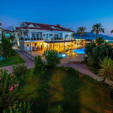 Sunset Club * فتحية
